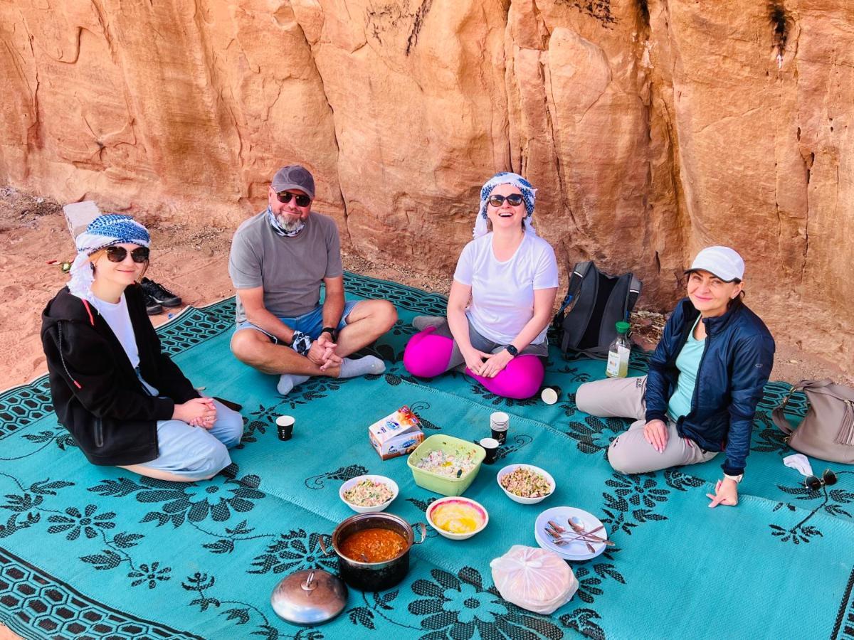 Wadi Rum Local Guide Exterior photo